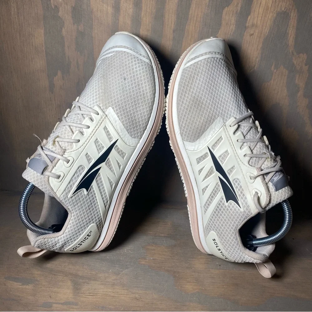 Altra Solstice XT Running Shoes womens 10_5